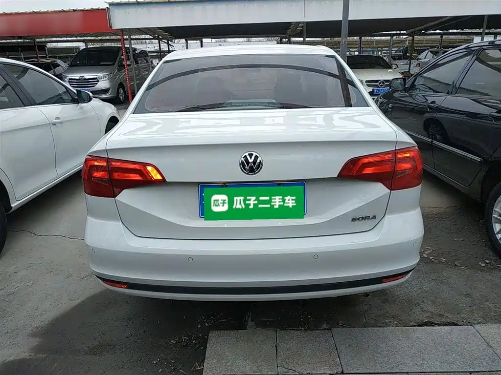 Bora 1.6 L Auto Fashion
