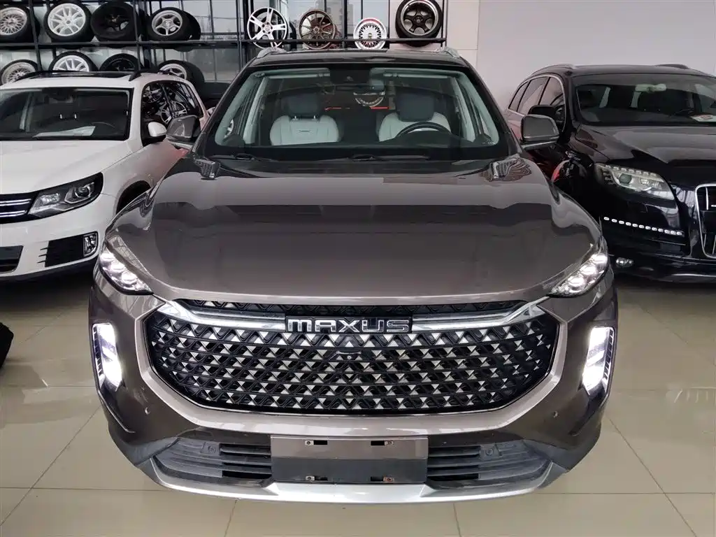 Maxus D60 大通D60 2019款 1.5 T 自动尊享版 7座