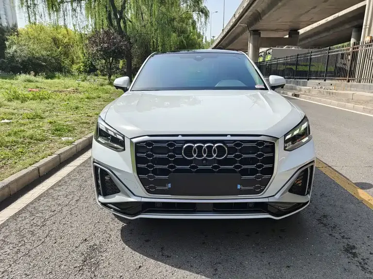 Audi Q2 L 35 TFSI Fashion Dynamic