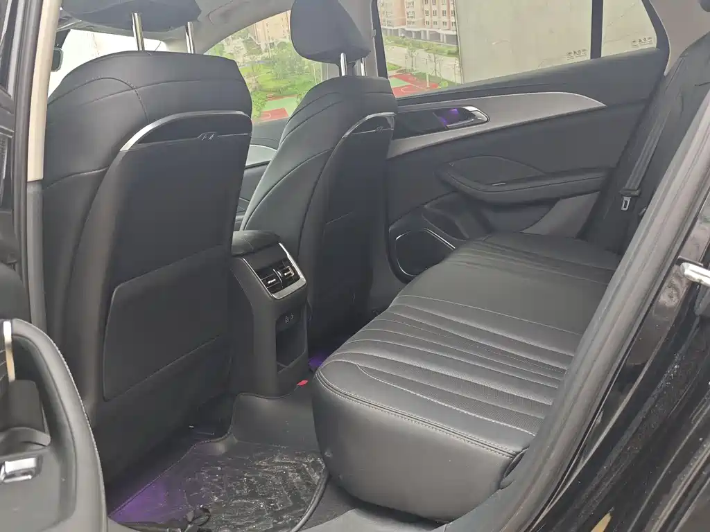 Hongqi H5 1.5 T DCT Connected Flagship Joy