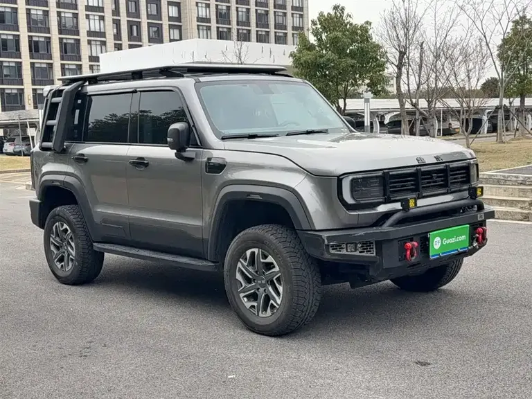 BAIC BJ40 2.0 T New Blade Hero Climbing