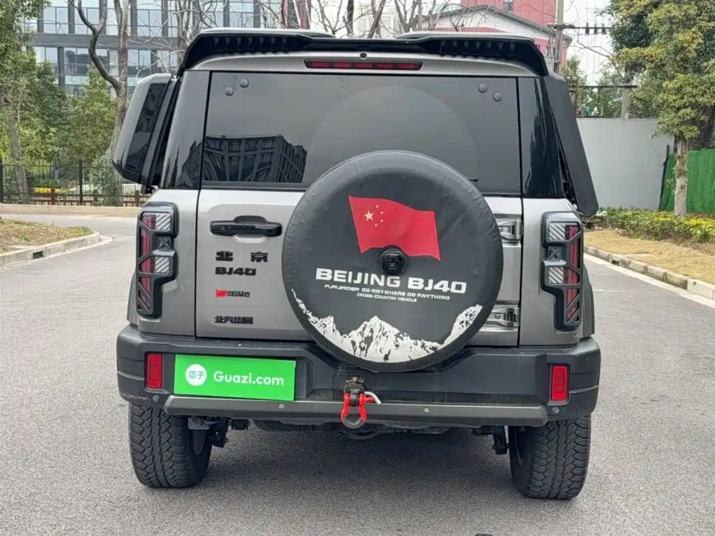 BAIC BJ40 2.0 T New Blade Hero Climbing