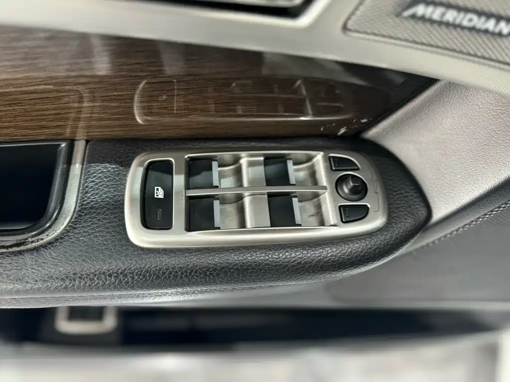 Jaguar XF XF 3.0 SC R-Sport Luxury