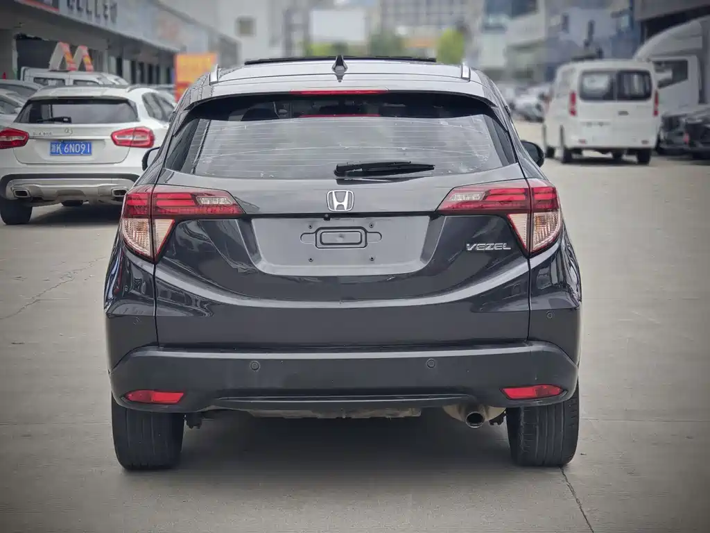 Vezel 1.8 L CVT 2 WD Luxury