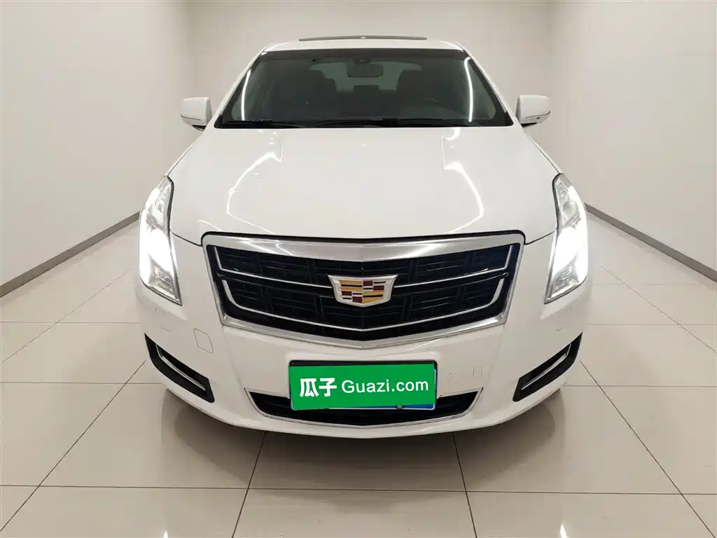 Cadillac XTS 28 T Tech