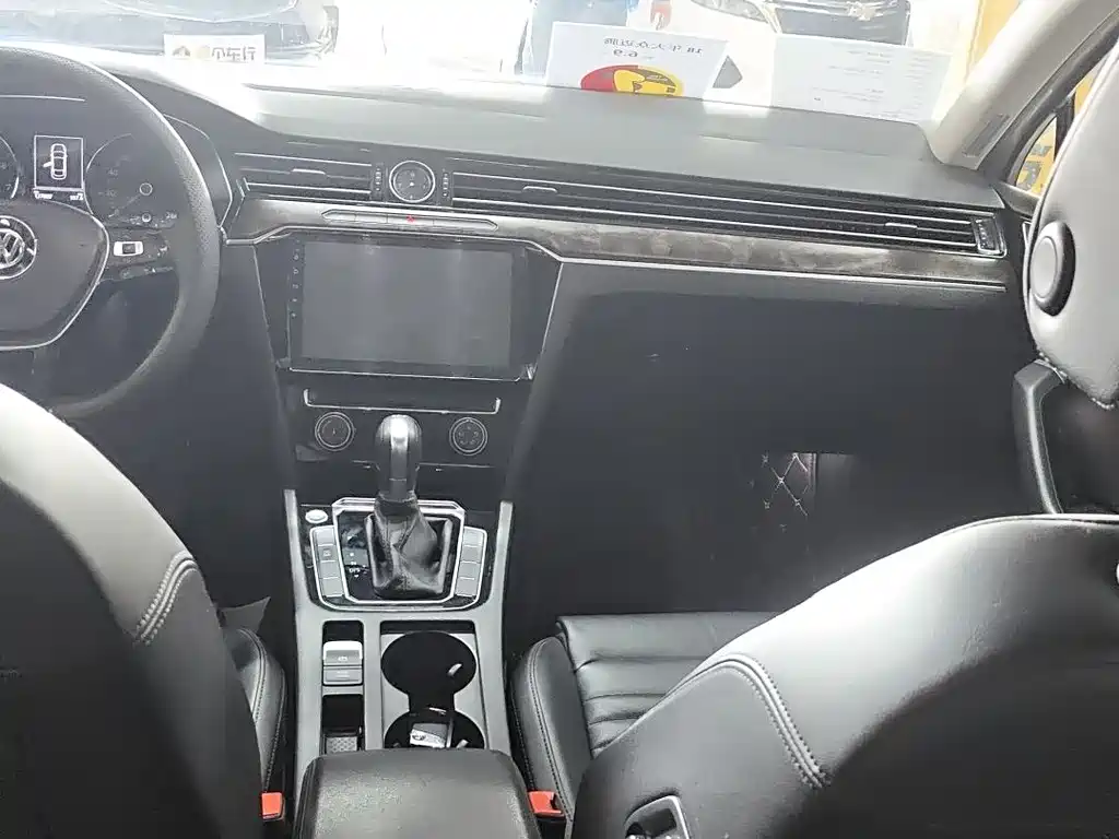 Magotan 330 TSI DSG Leading