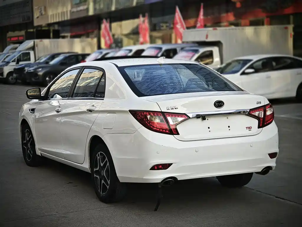 BYD G5 1.5 TID Auto Distinguished