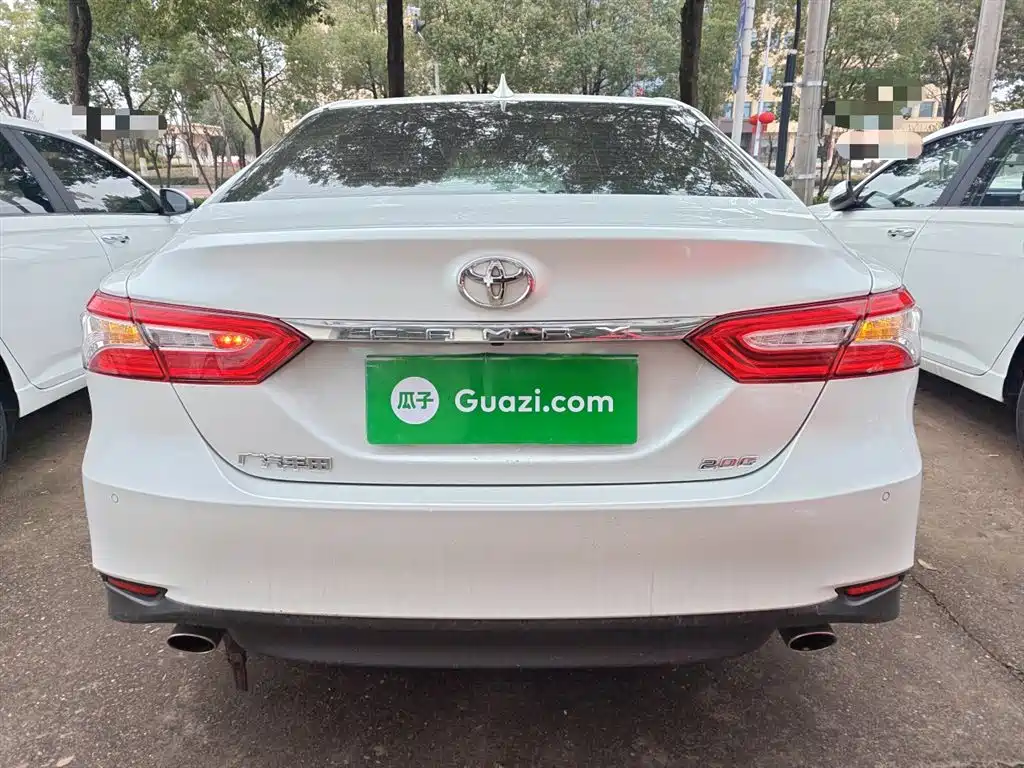 Camry 2.0 G Luxury