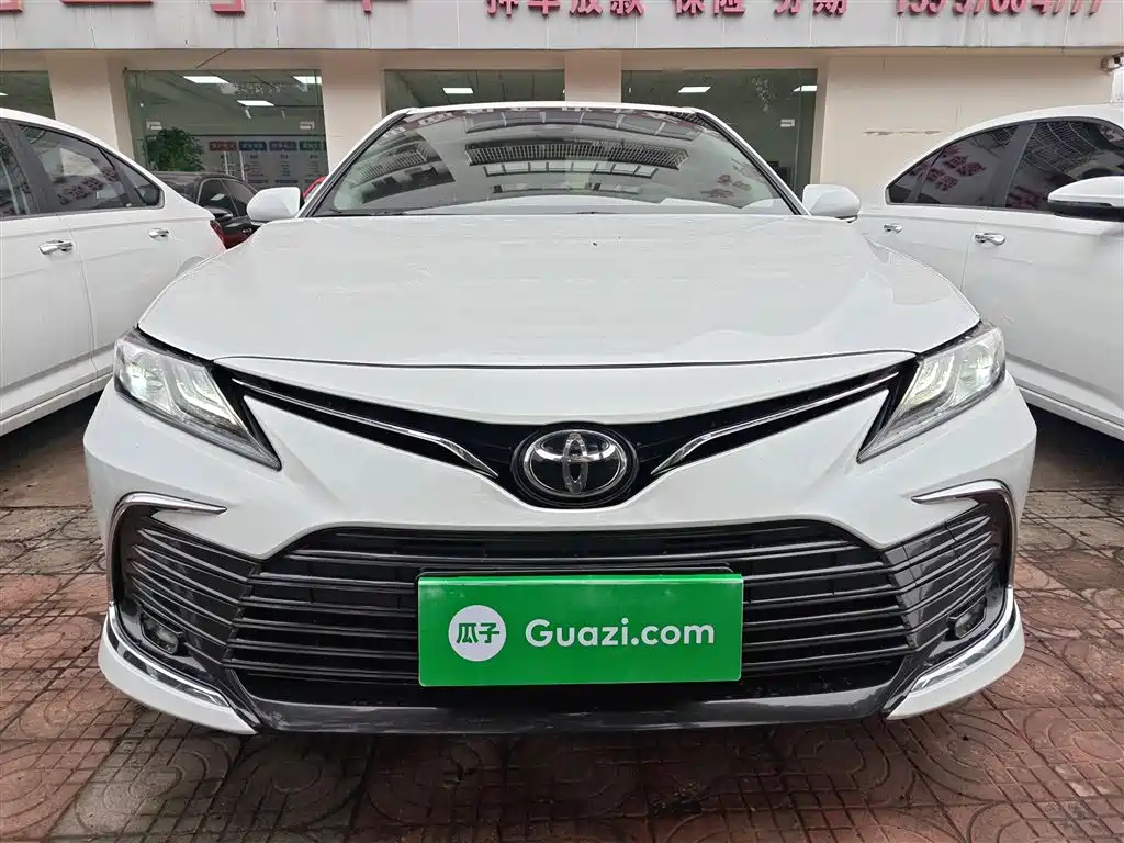 Camry 2.0 G Luxury