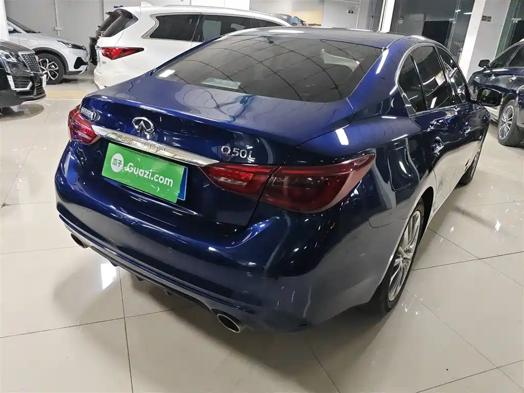 Infiniti Q50 L 2.0 T Progressive Enjoyment CN-VI