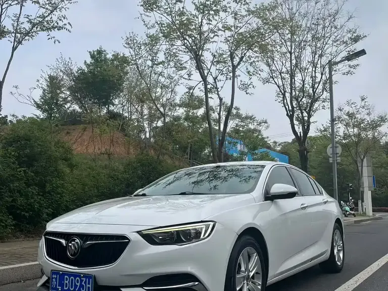 Buick Regal 20 T Elite