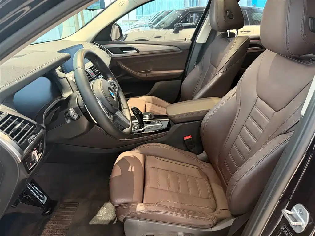 BMW X4 xDrive 25 i M Sport Package