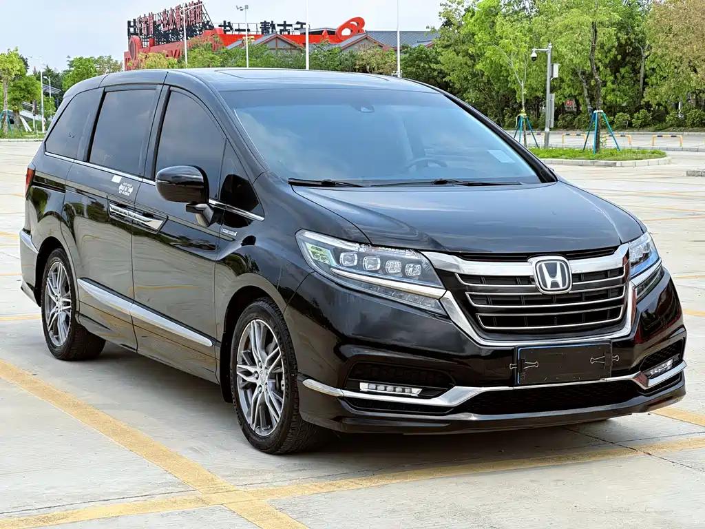 Elysion 2.0 L Hybrid Luxury