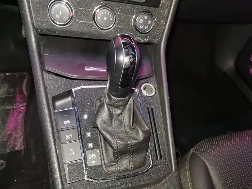 Lavida 1.5 L Auto Comfort CN-VI