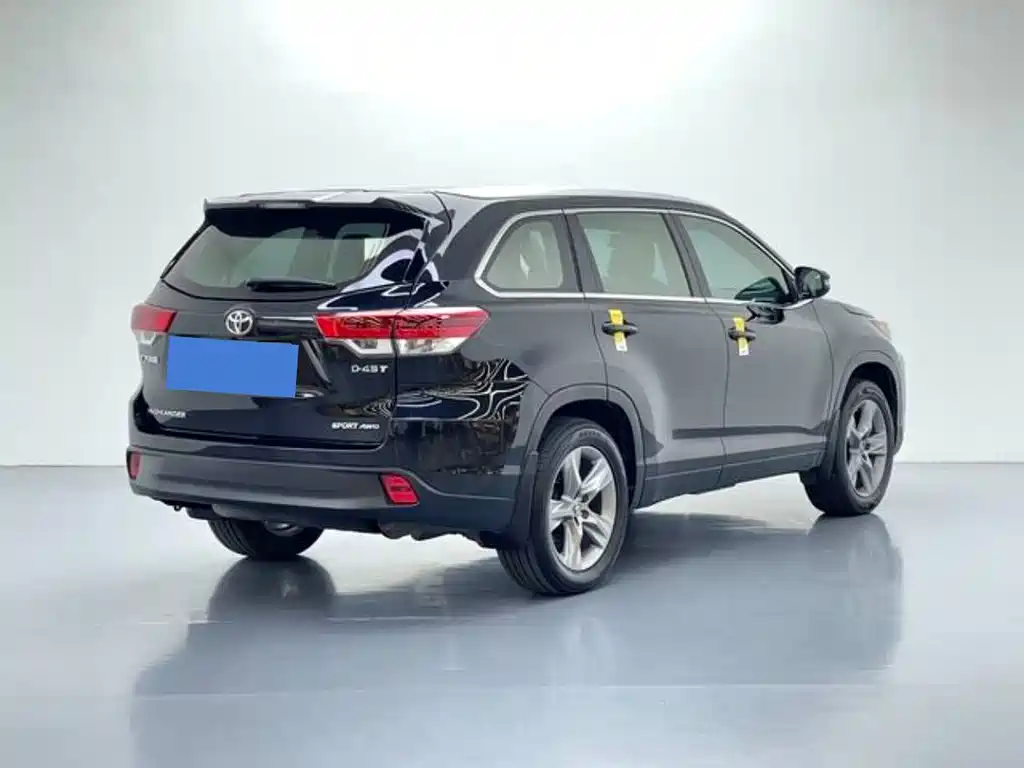 Highlander 2.0 T 4 WD Luxury 7-seat