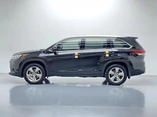 Highlander 2.0 T 4 WD Luxury 7-seat