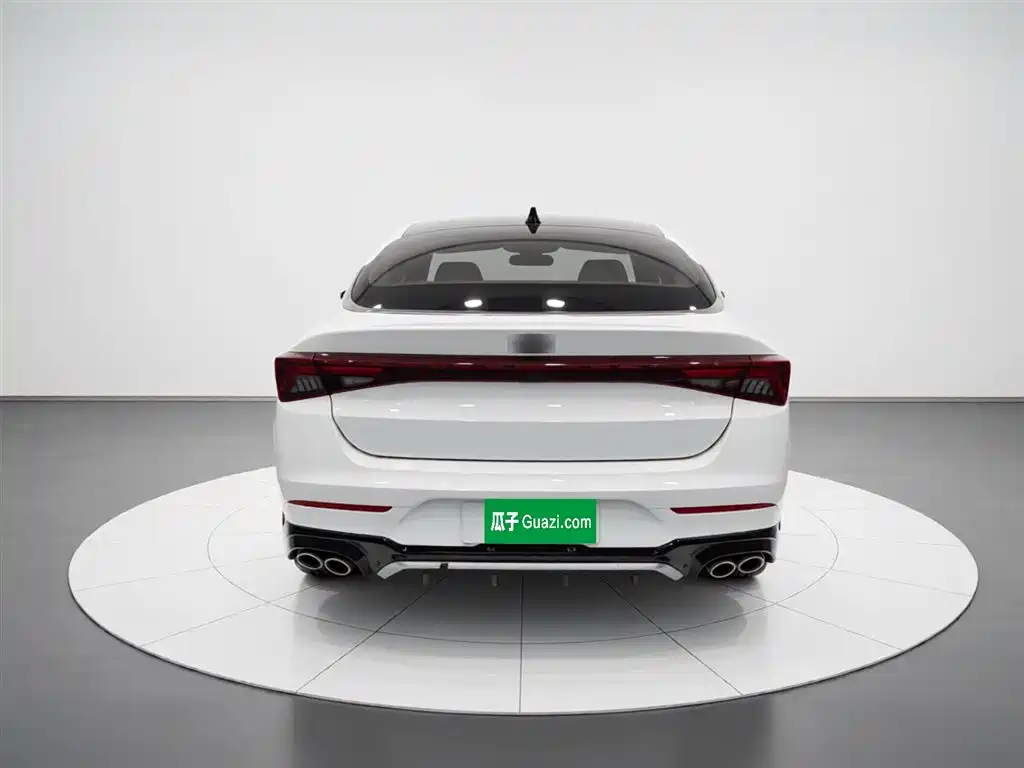 Kia K5 380 T GT-Line Flagship