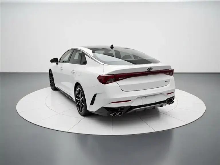 Kia K5 380 T GT-Line Flagship