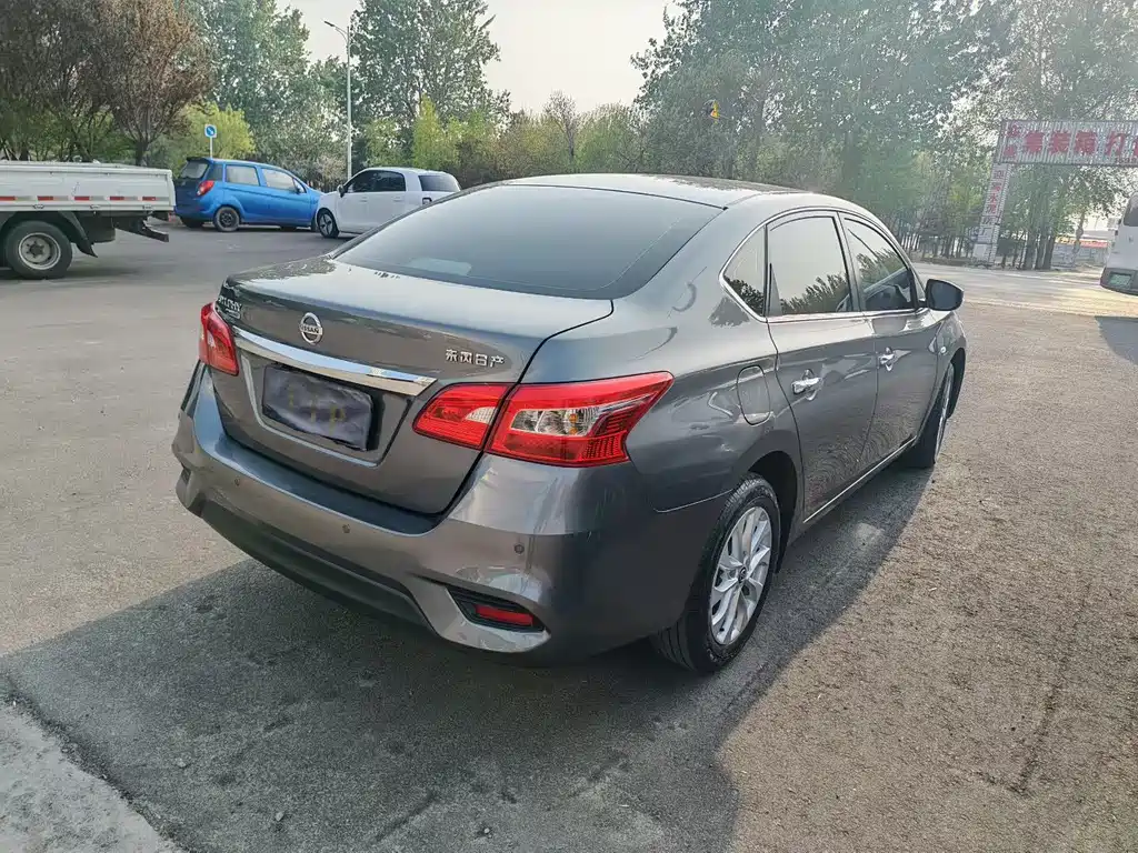 Sylphy Classic 1.6 XE CVT Comfort
