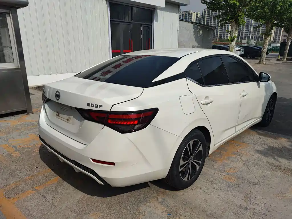 Sylphy 1.6 L XL CVT Joy