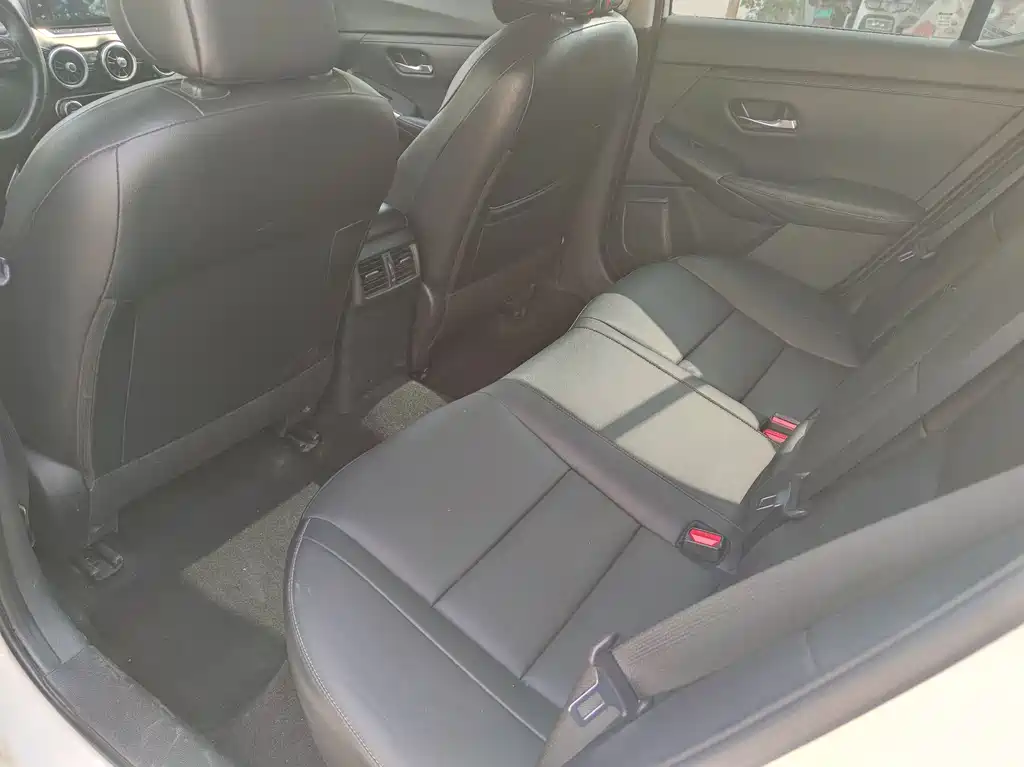 Sylphy 1.6 L XL CVT Joy