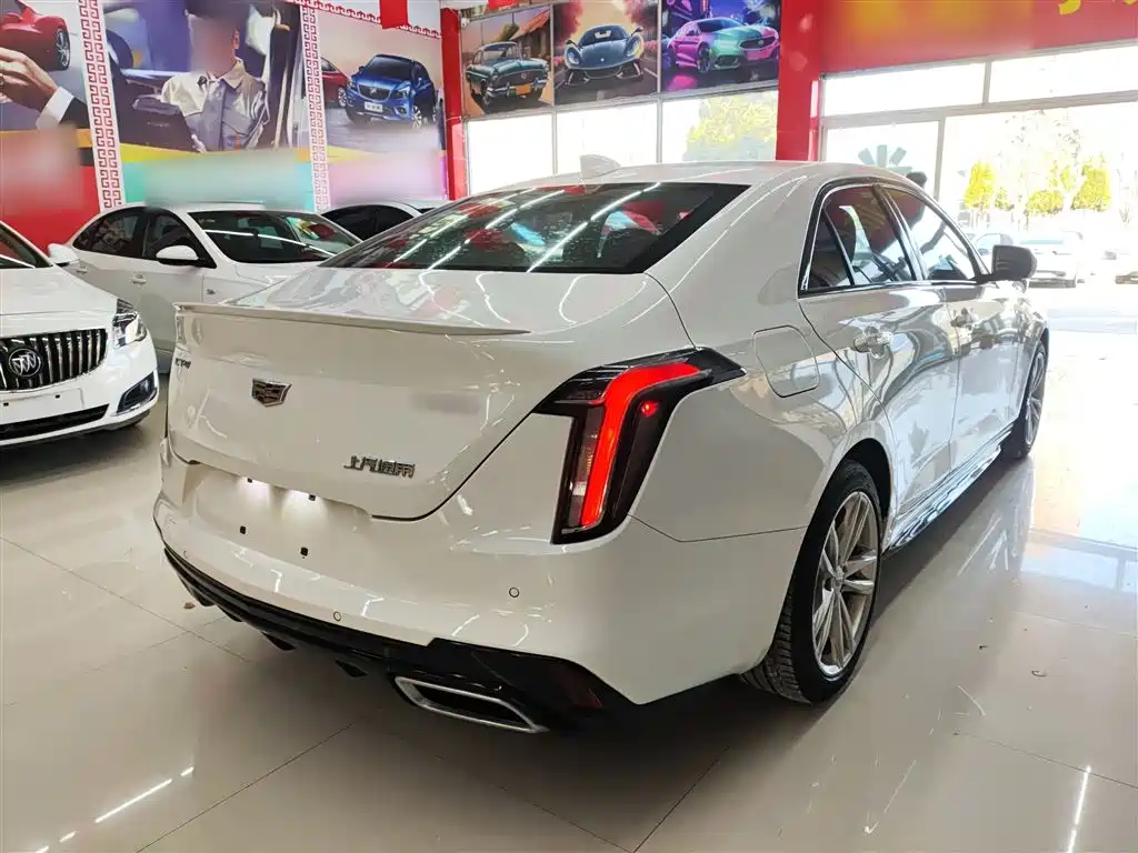Cadillac CT4 28 T Style