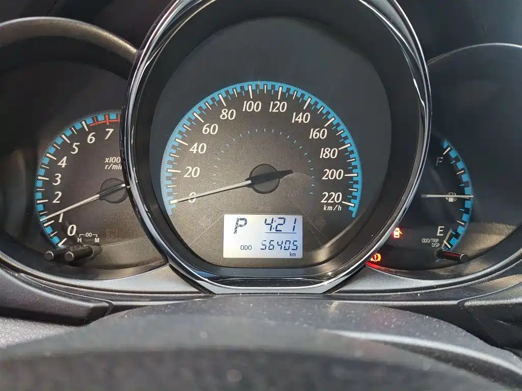YARiS L Zhixiang 1.5 E CVT Charm Motion
