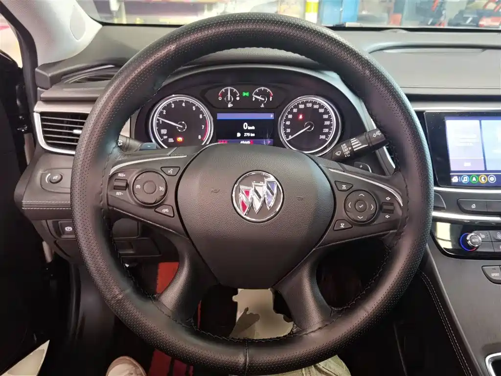 LaCrosse 652 T Luxury