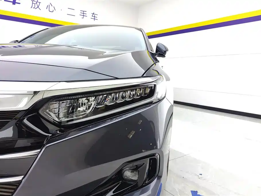 Accord 260 TURBO Luxury