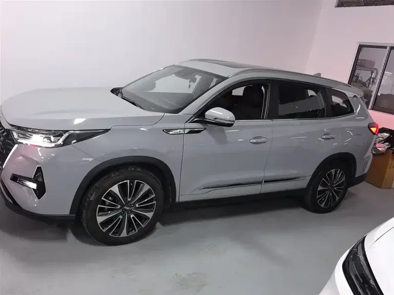Chery Tiggo 8 PRO 390 T 2 WD Ocean 5-seat