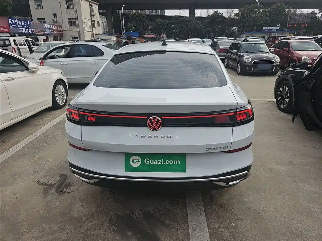 Lamando Lamando L 280 TSI DSG Spicy Cool