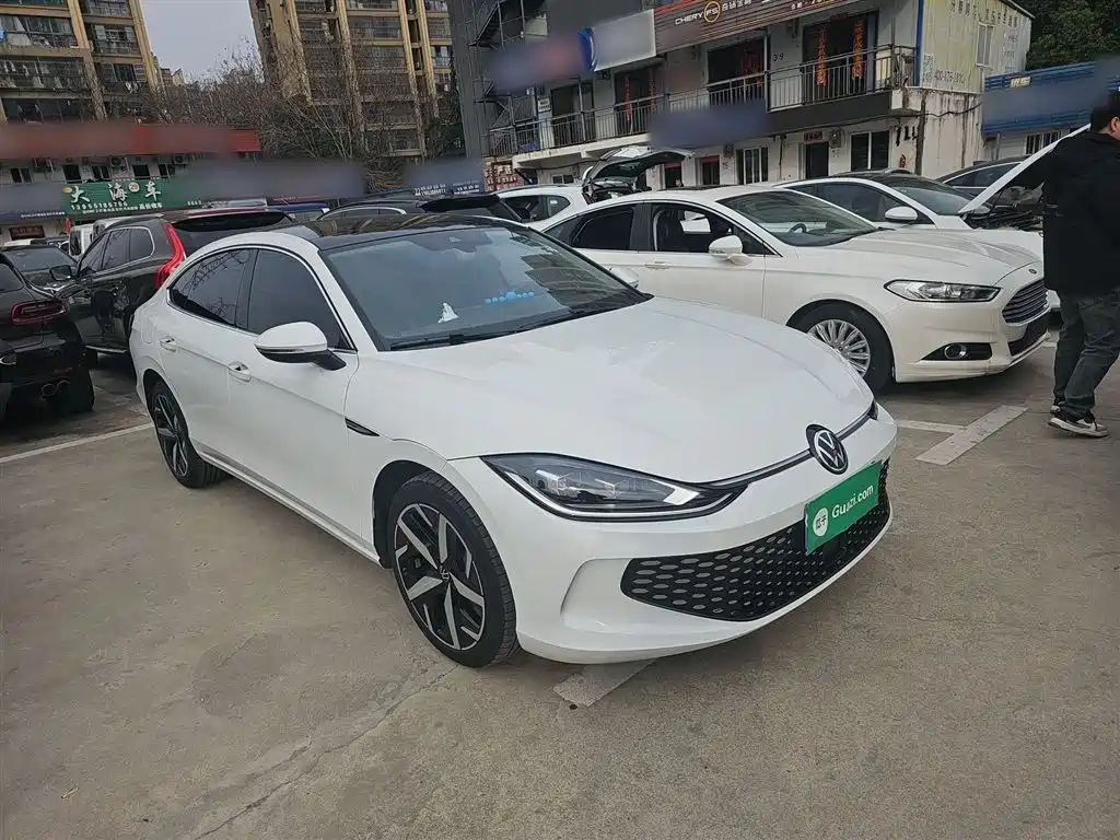 Lamando Lamando L 280 TSI DSG Spicy Cool