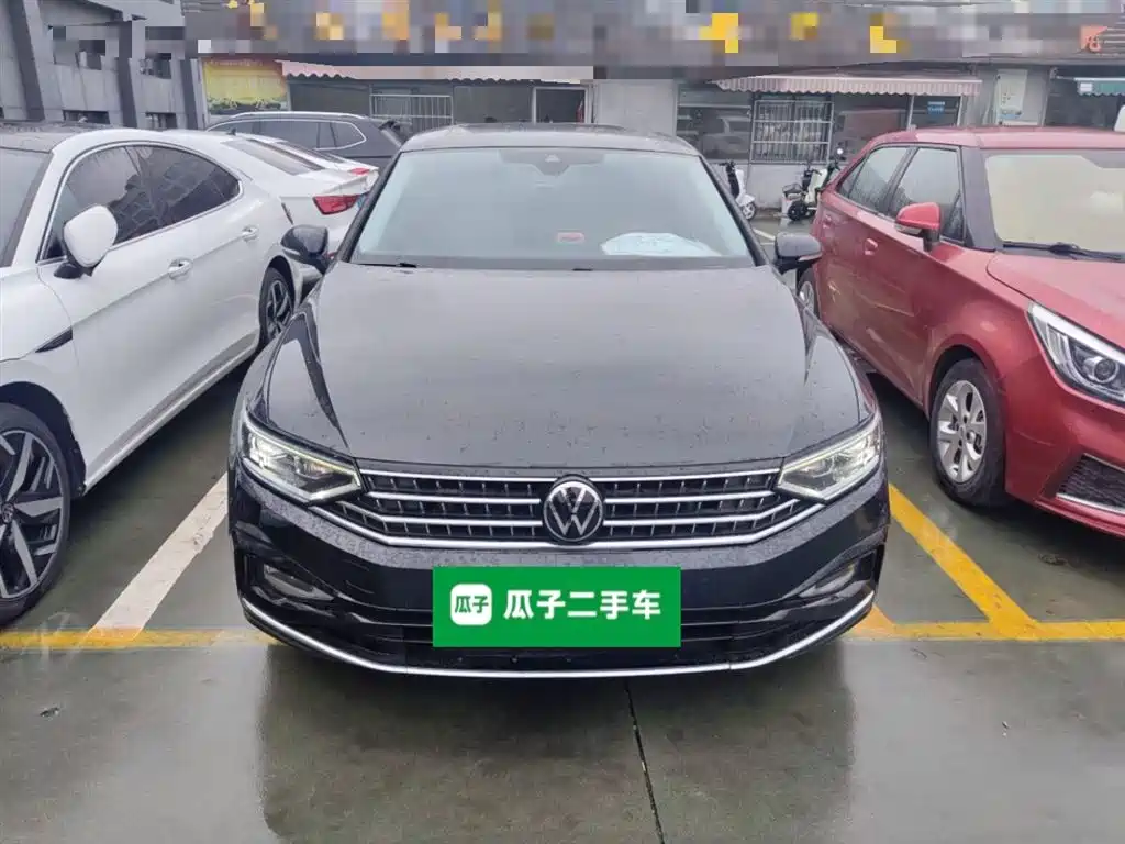 Magotan 200 10 K Commemorative 330 TSI DSG Luxury