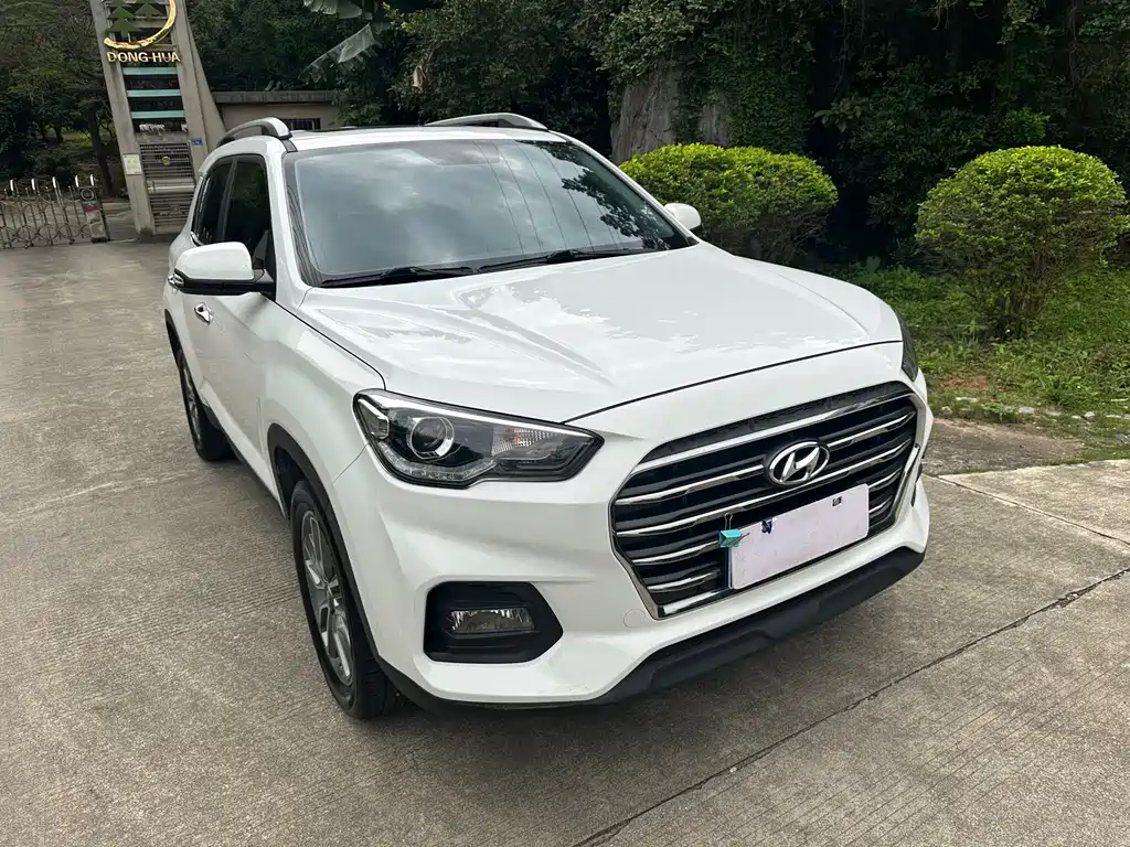 Hyundai ix35 2.0 L Auto 2 WD Brave · Smooth Enjoyment CN-VI