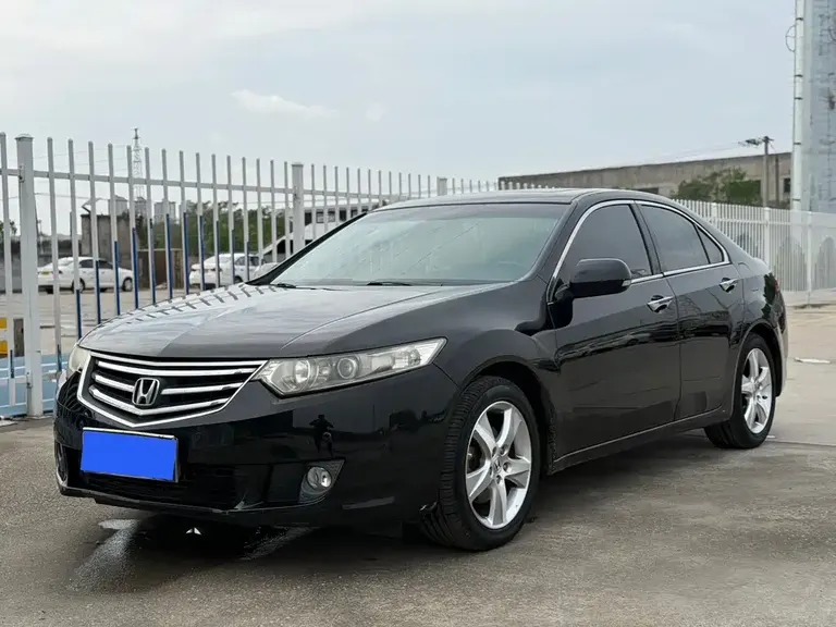 Honda Spirior 2.4 L Luxury