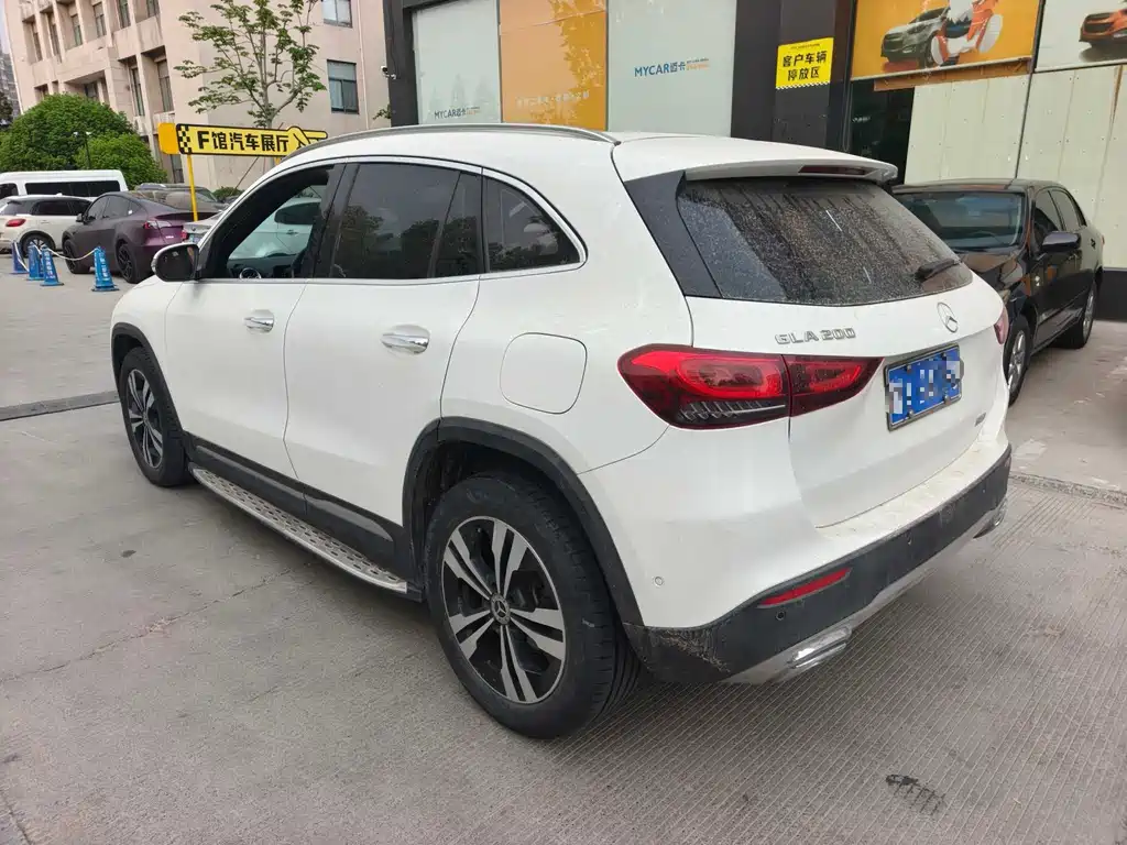 Mercedes-Benz GLA GLA 200