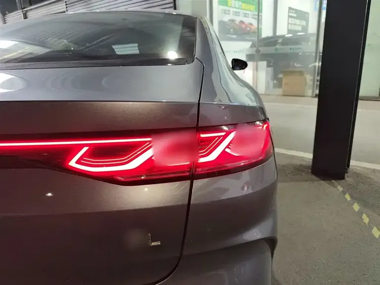 BYD Qin L DM-i 120 KM Transcend