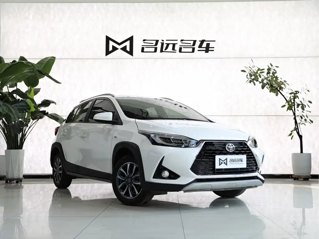 YARiS L Zhixuan Zhixuan X 1.5 L CVT Luxury PLUS