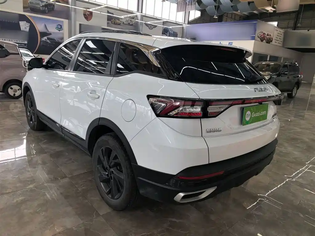 Dongfeng Fengshen AX7 东风风神AX7 2023款 马赫版 1.5 T DCT 冠军传奇版