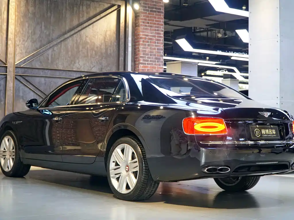 Flying Spur 4.0 T V8 Luxury