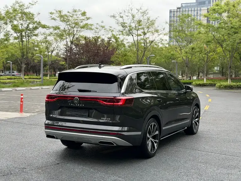 Volkswagen Talagon 530 TSI 4 WD Flagship Victory Realm Pro 6-seat