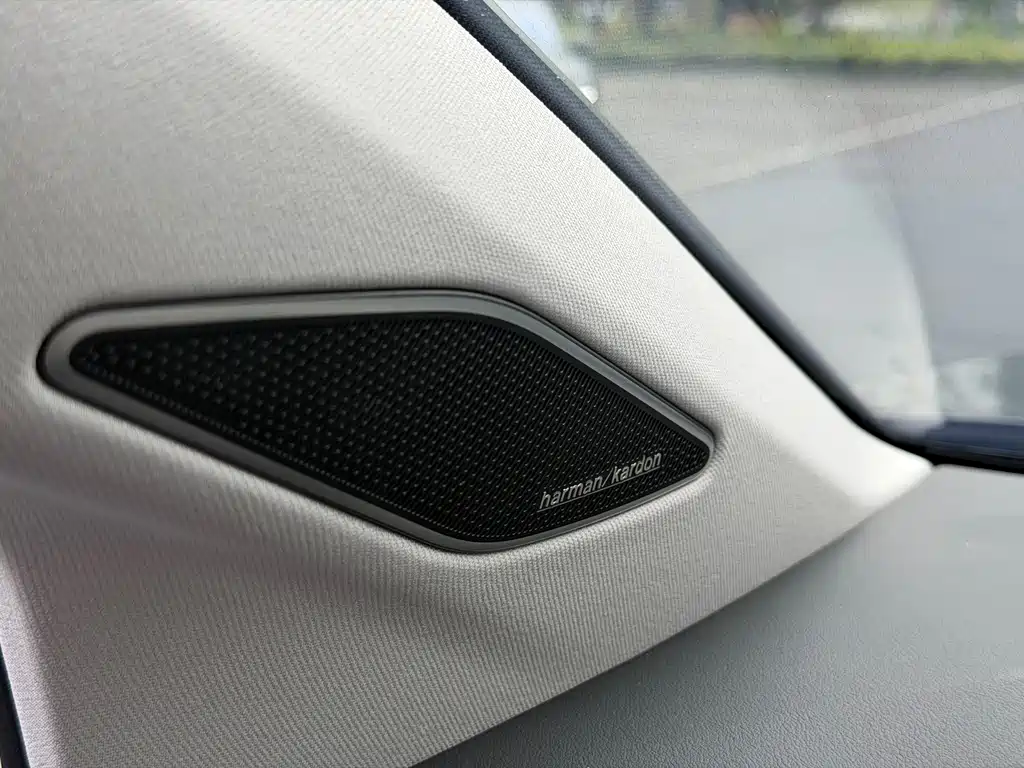 Talagon 530 TSI 4 WD Flagship Victory Realm Pro 6-seat