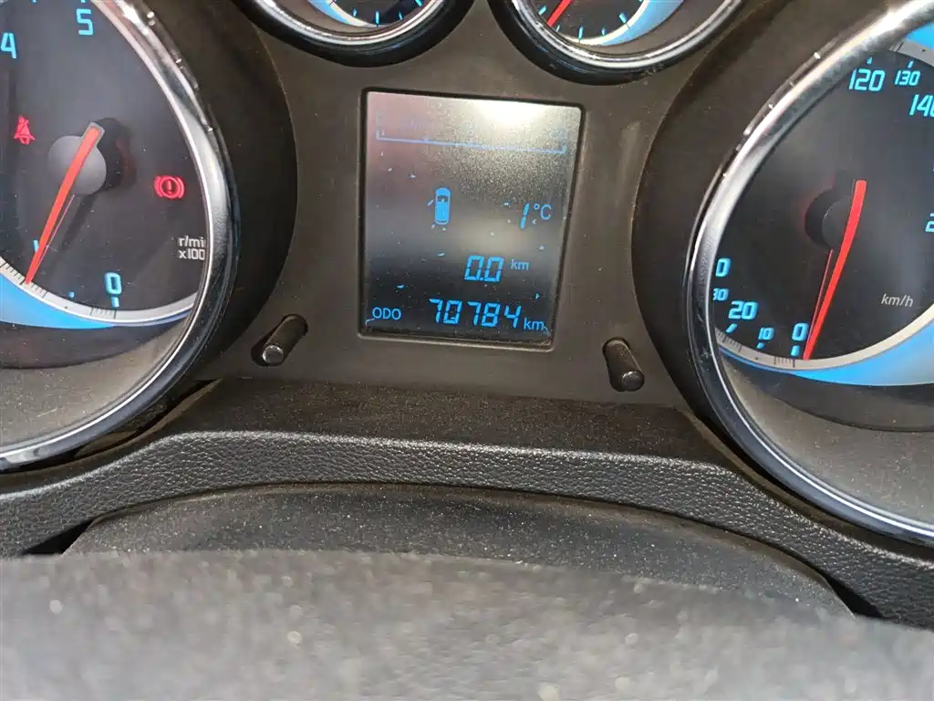Changan CS35 1.6 L Manual Luxury CN-IV