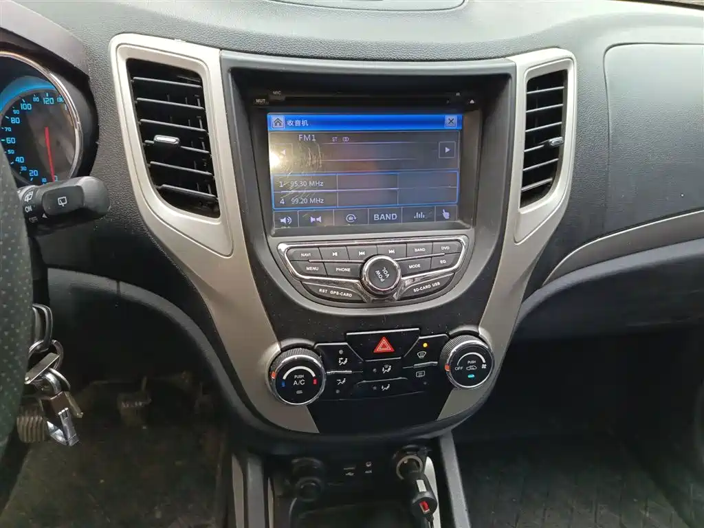 Changan CS35 1.6 L Manual Luxury CN-IV