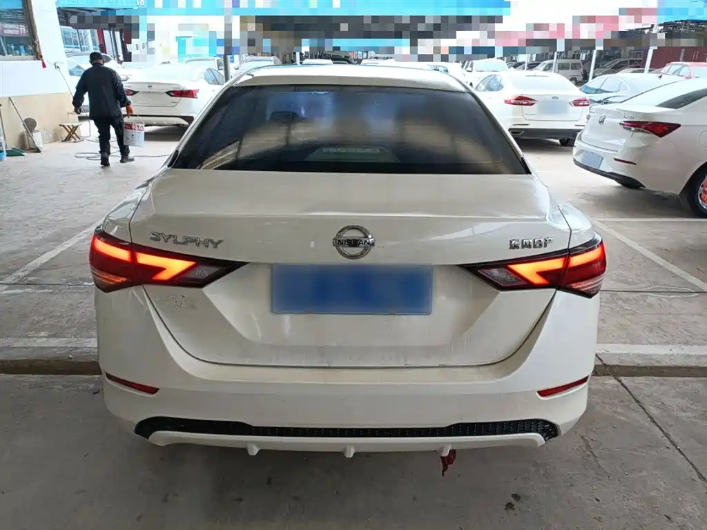 Sylphy 1.6 L XL CVT Joy