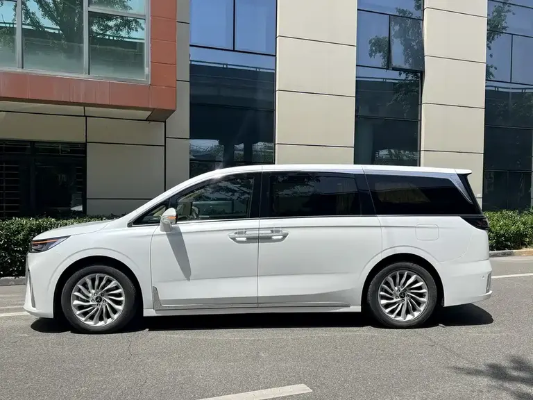Voyah Dreamer Low Carbon Dream + Smart Drive Package