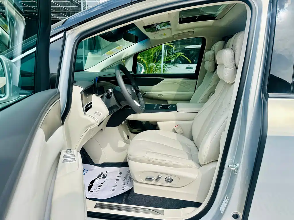 Buick Zhijing Shijia Luxury Enjoyment