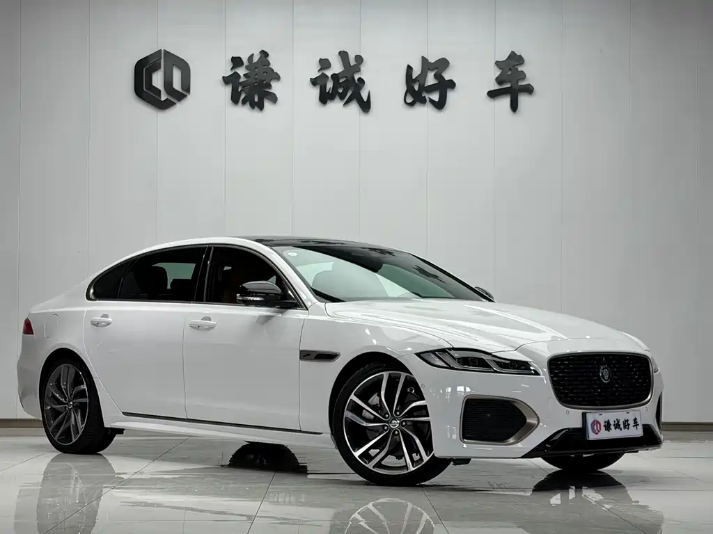 Jaguar XFL 2.0 T P300 4 WD Flagship Sport Gilt