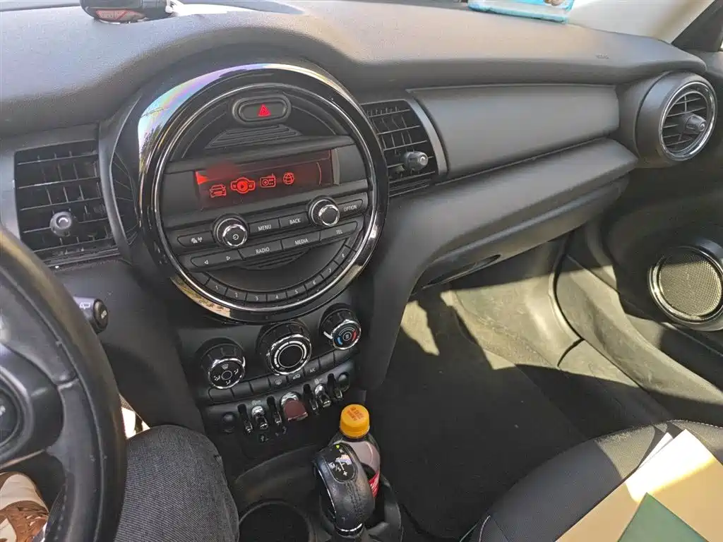 MINI 1.2 T ONE Pioneer