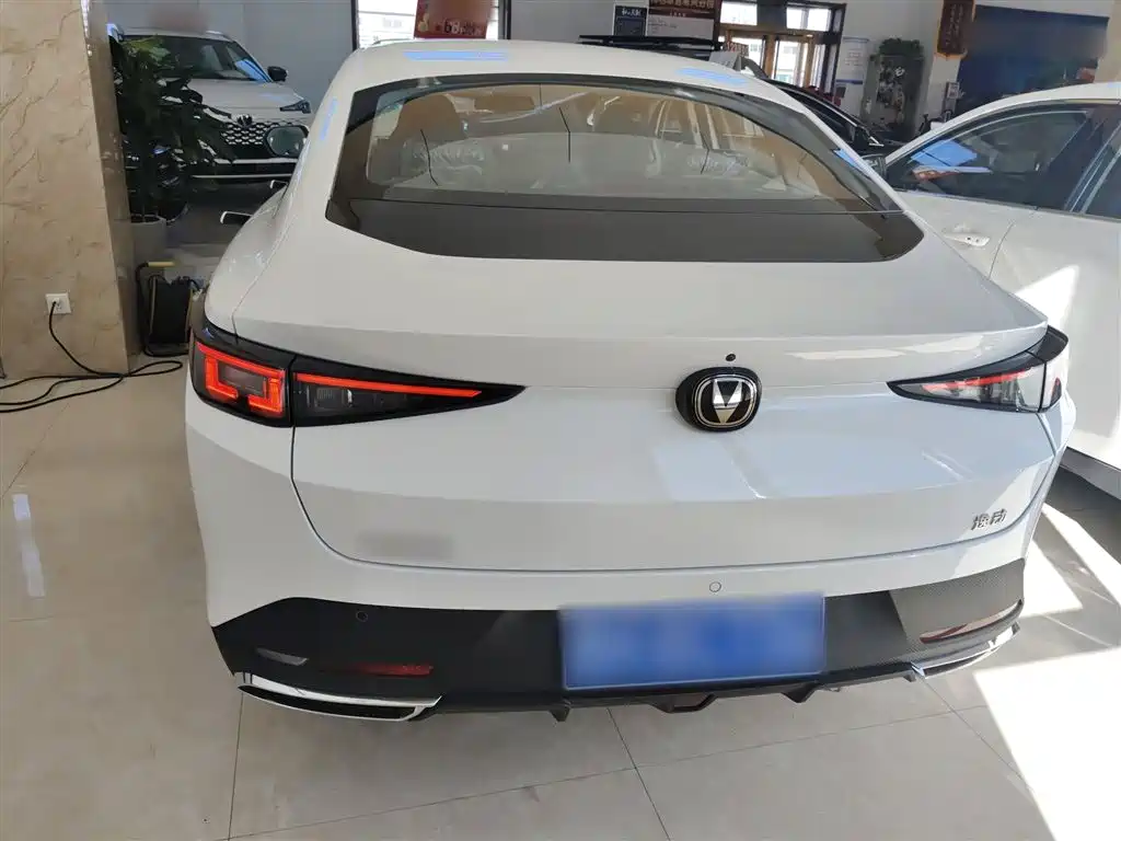 Eado 1.5 T GDI Auto Distinguished
